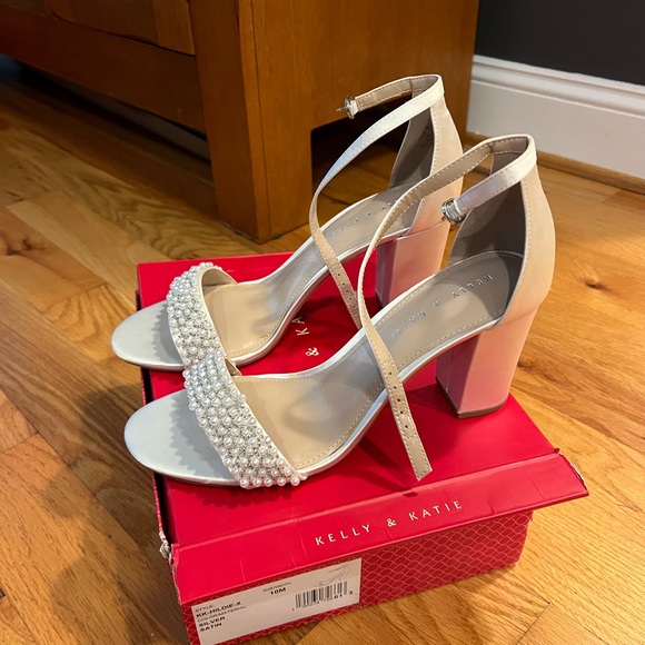 Kelly & Katie Silver Pearl Embellished Heels - Picture 2 of 5